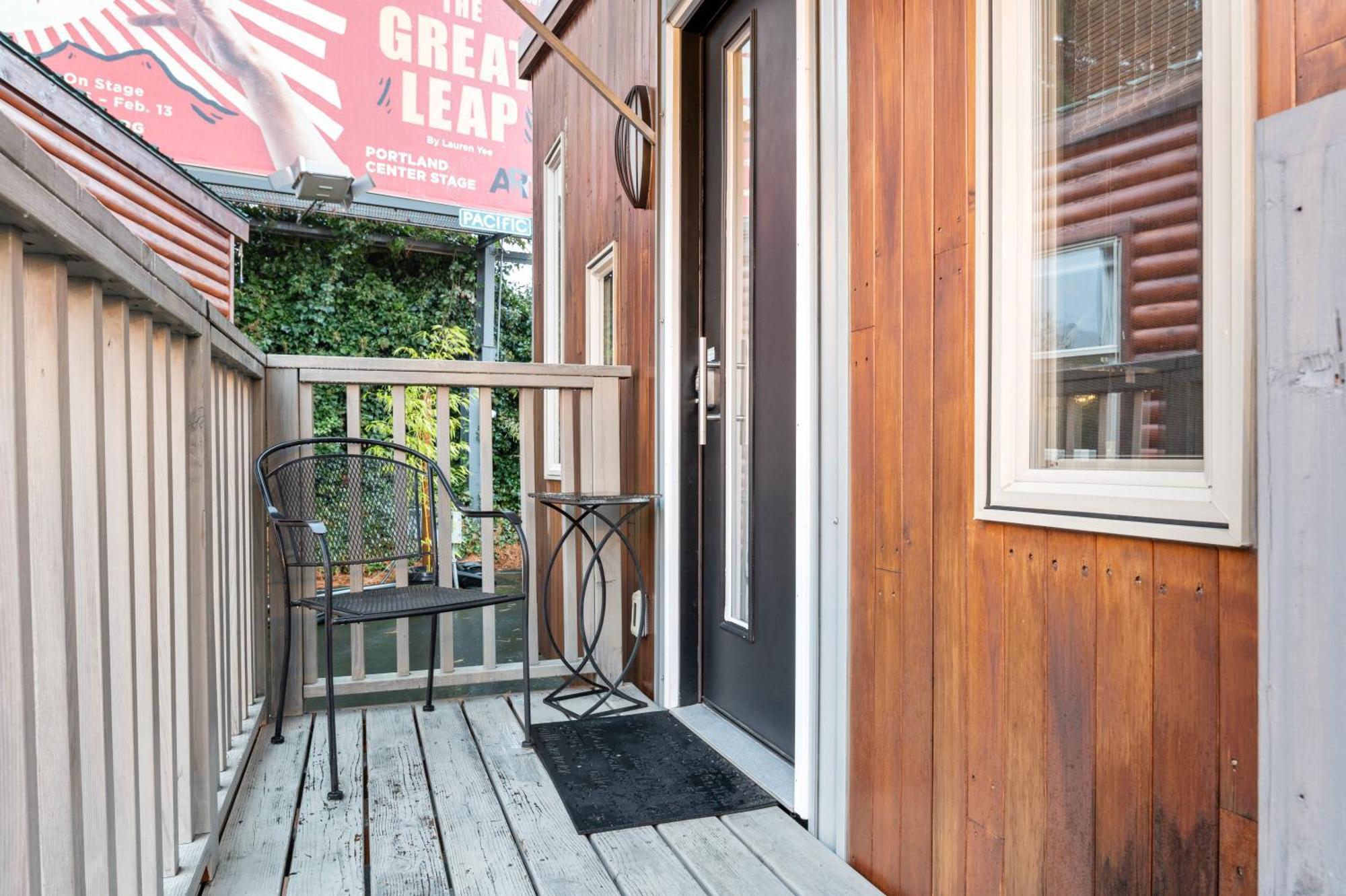 Tiny Digs - Hotel Of Tiny Houses Portland Room photo